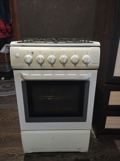 Лот: 20284651. Фото: 1. Плита газовая Electrolux EKK500103W. Плиты, духовые шкафы, варочные поверхности