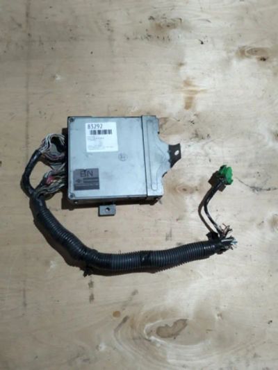 Лот: 21402426. Фото: 1. компьютер Nissan Crew HK30. Двигатель и элементы двигателя