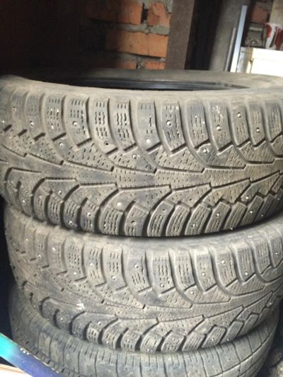 Лот: 8326873. Фото: 1. 215/60/15 nokian 2 колеса. Шины