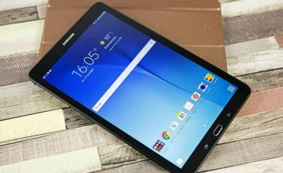 Лот: 19877636. Фото: 1. Планшет Samsung Galaxy Tab E 9... Планшеты