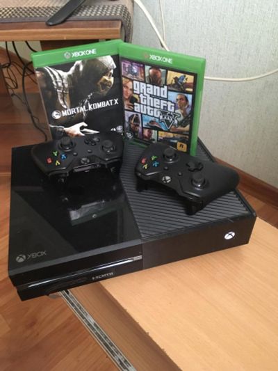 Лот: 11293559. Фото: 1. Xbox one 500 gb. Игровые приставки, консоли