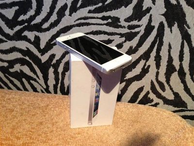 Лот: 2535725. Фото: 1. iPhone 5 [16 Gb, белый] полный... Смартфоны