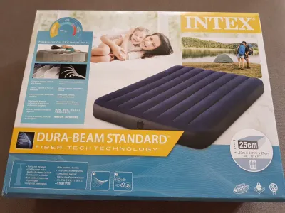 Лот: 19465667. Фото: 1. Новая Кровать надувная Intex Classic... Спальные мешки, надувные кровати, коврики туристические