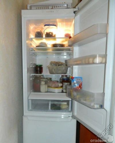Лот: 5618575. Фото: 1. Холодильник Samsung rl41sbsw. Холодильники, морозильные камеры