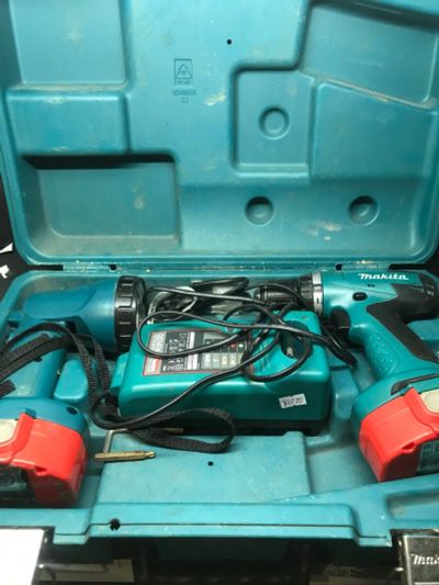 Лот: 17706459. Фото: 1. Шуруповерт makita 6281d (лж4770... Электроинструмент