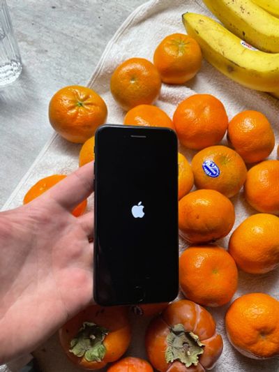 Лот: 16920567. Фото: 1. iPhone 7 black РСТ. Смартфоны
