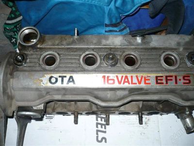 Лот: 1801047. Фото: 1. крышка клапанов Toyota Sprinter... Двигатель и элементы двигателя