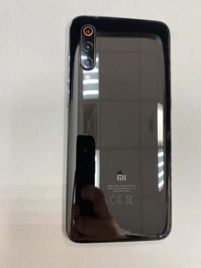 Лот: 18574874. Фото: 1. Xiaomi Mi 9 6/128Gb Piano Black... Смартфоны