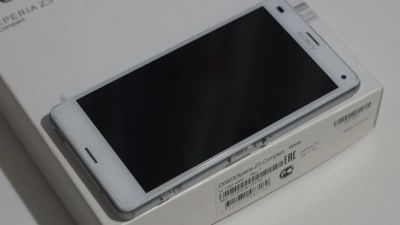 Лот: 11252640. Фото: 1. Sony Z3 compact. Смартфоны