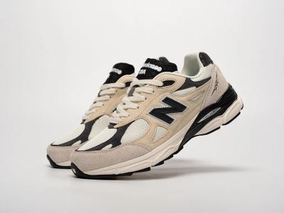 Лот: 24974494. Фото: 1. Кроссовки New Balance 990 v3. Кеды, кроссовки, слипоны
