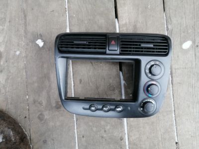 Лот: 15150719. Фото: 1. Центральная концоль civic ferio... Салон