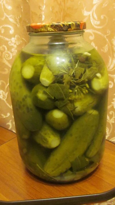 Лот: 6996467. Фото: 1. огурцы соленые 3 литра(очень вкусные... Домашние заготовки