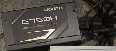 Лот: 20984028. Фото: 1. Блок питания Gigabyte G750H 750W... Корпуса, блоки питания