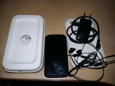 Лот: 6036195. Фото: 1. HTC Desire V. Смартфоны