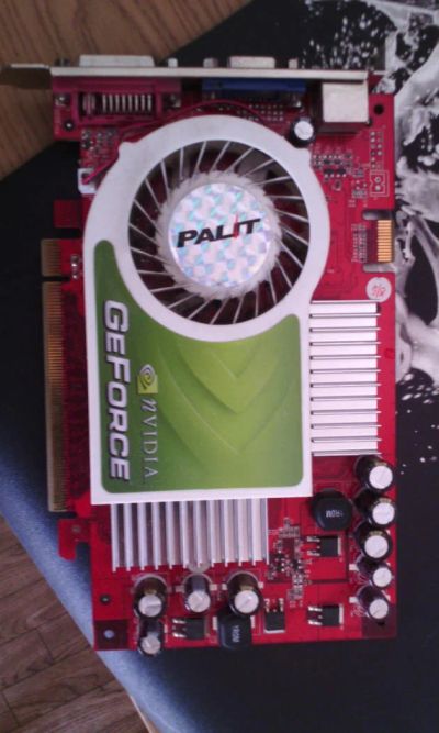 Лот: 4927539. Фото: 1. Видеокарта Nvidia GeForce 7600GT... Видеокарты