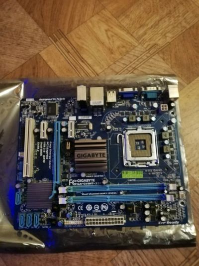 Лот: 12276885. Фото: 1. Материнская плата Gigabyte GA-G41MT-S2... Материнские платы