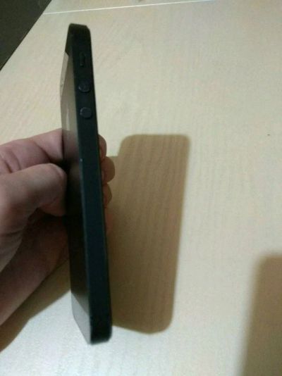 Лот: 11150216. Фото: 1. Iphone 5 32 гб черный. Смартфоны