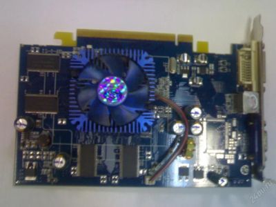 Лот: 114493. Фото: 1. Radeon X700 Sapphire 128 MB 128... Видеокарты
