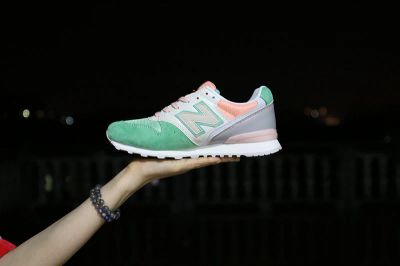 Лот: 8015597. Фото: 1. New Balance кроссовки 996 New... Кеды, кроссовки, слипоны