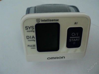 Лот: 1429083. Фото: 1. тонометр OMRON R1 автомат. Оборудование