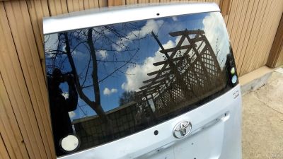 Лот: 13837853. Фото: 1. Стекло задней двери Toyota Noah... Другое (авто, мото, водный транспорт)