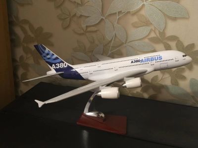 Лот: 8587654. Фото: 1. Модель Airbus A380. Авиамоделизм