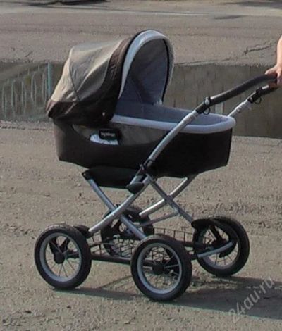 Лот: 2667462. Фото: 1. Коляска Peg Perego 3 в 1. Коляски