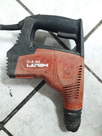 Лот: 9955459. Фото: 1. перфоратор Hilti TE 7-C. Электроинструмент