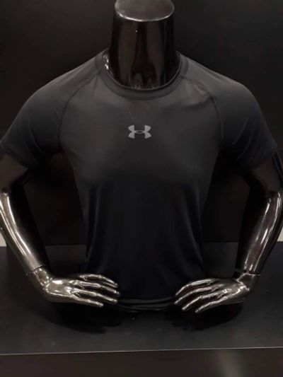 Лот: 9157195. Фото: 1. Under armour. Футболки