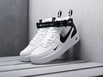 Лот: 16985297. Фото: 1. Кроссовки Nike Air Force 1 07... Кеды, кроссовки, слипоны