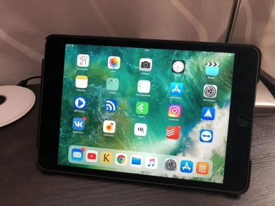 Лот: 11407152. Фото: 1. Apple ipad mini 4 128gb (Space... Планшеты