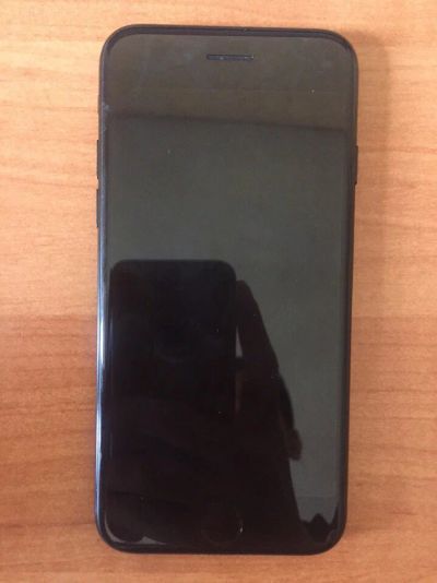 Лот: 9706310. Фото: 1. iPhone 7 black onyx. Смартфоны