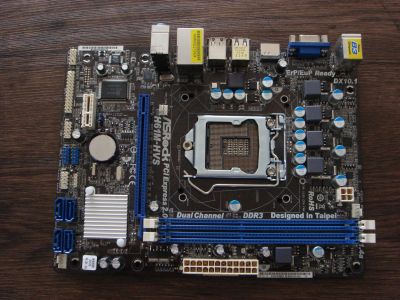 Лот: 19443110. Фото: 1. Мат плата Asrock H61M-HVS, s1155... Материнские платы