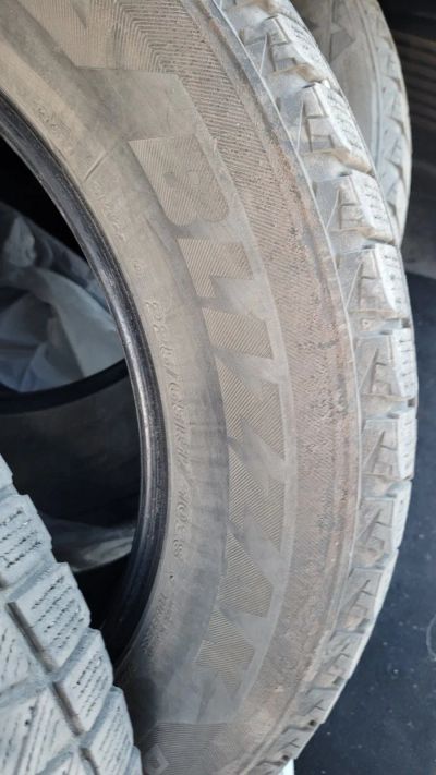 Лот: 20729601. Фото: 1. Bridgestone Blizzak DM-V2 225... Шины