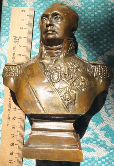 Лот: 16470896. Фото: 1. бронзовый бюст Кутузов. Фигурки, статуэтки