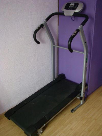 Лот: 4129494. Фото: 1. беговая дорожка HouseFit. Другое (тренажеры, комплексы)