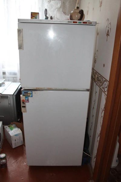 Лот: 4994720. Фото: 1. Холодильник Бирюса. Холодильники, морозильные камеры