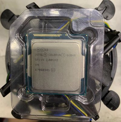 Лот: 15843187. Фото: 1. Процессор Intel Celeron G1840... Процессоры