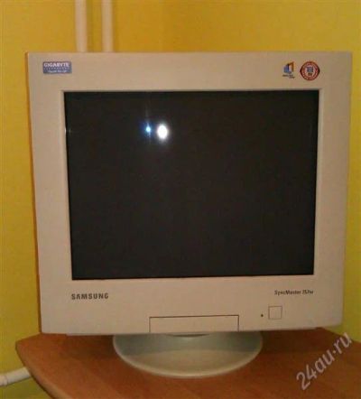 Лот: 2057130. Фото: 1. Samsung SyncMaster 757NF. ЭЛТ-мониторы