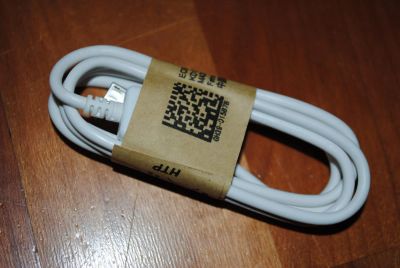 Лот: 4513055. Фото: 1. Белый дата-кабель USB 2.0 - microUSB... Дата-кабели, переходники