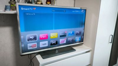 Лот: 25206441. Фото: 1. Телевизор Philips 40" (101 см... Телевизоры