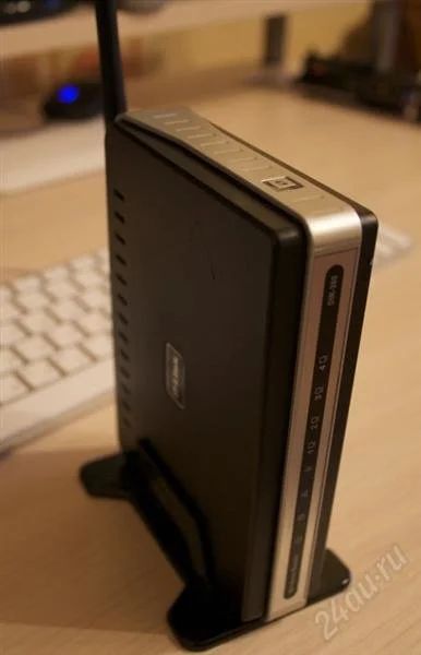 Лот: 2050844. Фото: 1. Продам wifi роутер D-Link DIR-300. WiFi, Bluetooth адаптеры