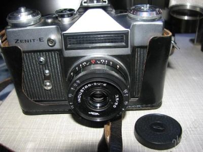 Лот: 2819887. Фото: 1. Зенит -е 1977 год. Плёночные зеркальные
