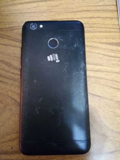 Лот: 12044885. Фото: 1. Телефон micromax q465 не включается. Кнопочные мобильные телефоны