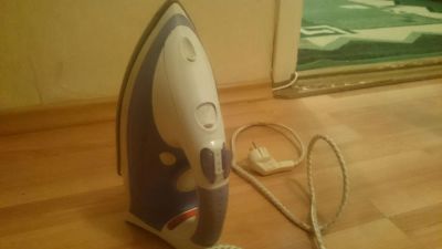 Лот: 6566821. Фото: 1. Утюг Polaris PIR 1603. Утюги, парогенераторы, отпариватели