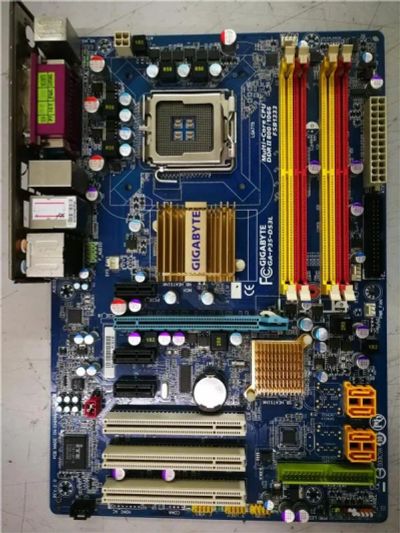 Лот: 11396131. Фото: 1. Gigabyte P35-DS3L (Нормальная... Материнские платы