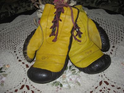 Лот: 11593185. Фото: 1. Детские боксёрские перчатки 1930... Перчатки