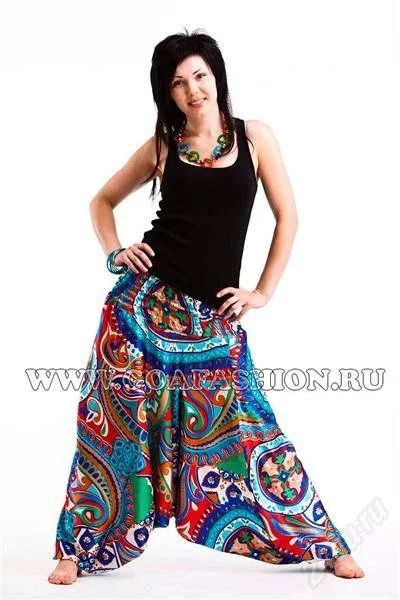 Лот: 2816046. Фото: 1. Штаны алладины яркий орнамент. Брюки, шорты