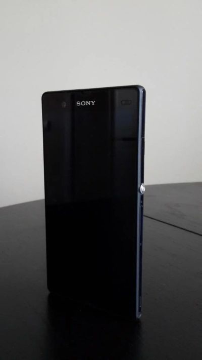 Лот: 4502185. Фото: 1. Sony Xperia Z. Смартфоны