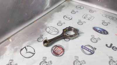 Лот: 23584596. Фото: 1. Шатун Mazda CX-7 L3-VDT L3K9-11-210B. Двигатель и элементы двигателя